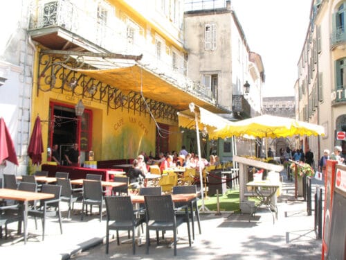 Cafe that served as inspiration for Van Gogh