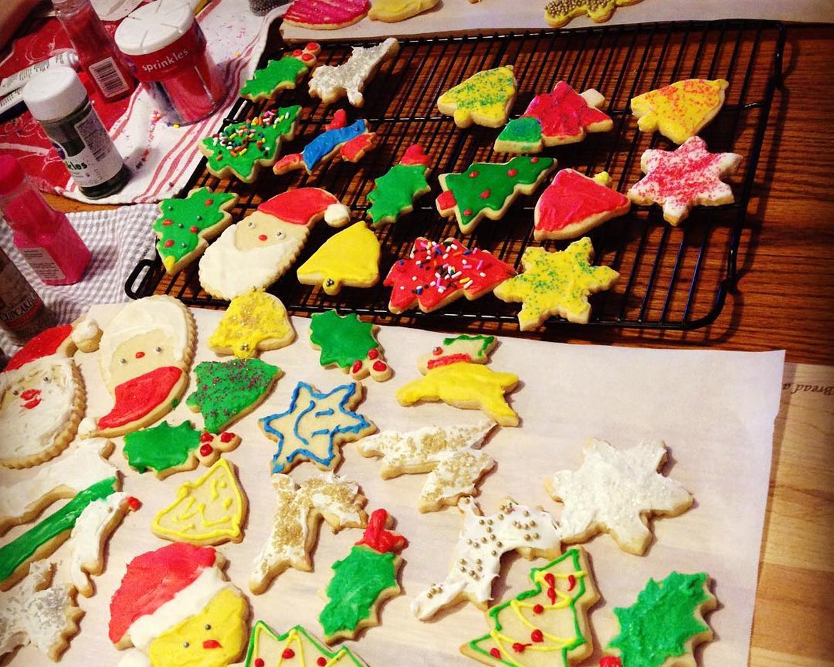 December-2016_Christmas-cookies